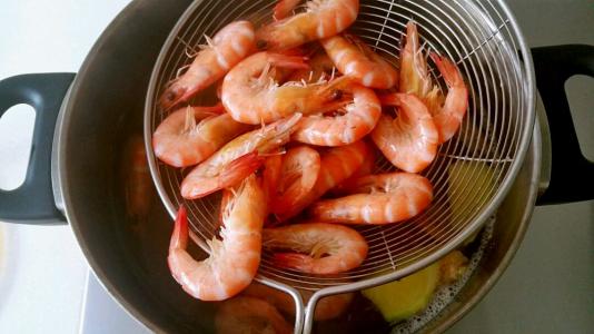 如何挑选基围虾 基围虾怎么做好吃 基围虾的做法和挑选方法