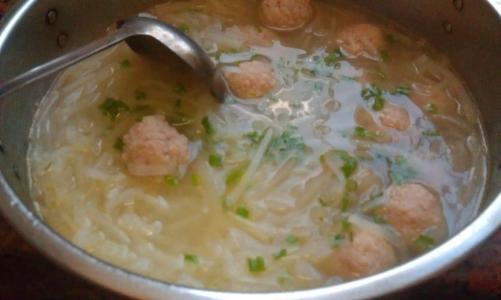 萝卜丝丸子汤的做法 萝卜丝丸子汤该怎么做_萝卜丝丸子汤的做法