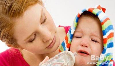 婴儿不爱吃奶原因 哪些原因导致了宝宝不爱吃奶