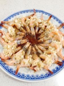 蒜蓉蒸虾的做法 蒜蓉蒸虾的做法有哪几种