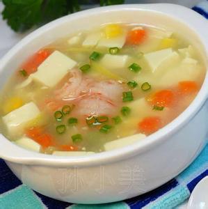 虾仁豆腐汤 西红柿虾仁豆腐汤的家常做法_虾仁豆腐汤怎么做好吃