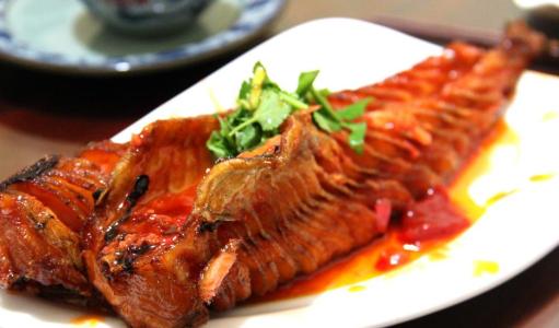 红烧鱼简单好吃的做法 红烧鱼怎么做_红烧鱼的4种好吃做法推荐