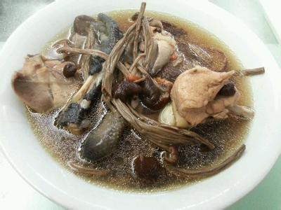 茶树菇炖鸡汤的做法 茶树菇鸡汤的做法图解、