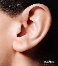 耳朵里的黑头怎么去除 怎么去除耳朵里的水？