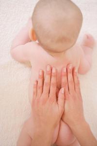 宝宝脾胃不好按摩法 实用可爱宝宝按摩法！