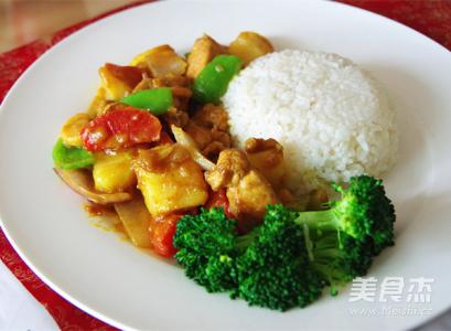 咖喱鸡肉土豆家常做法 咖喱鸡肉饭怎么做好吃 咖喱鸡肉饭的家常做法