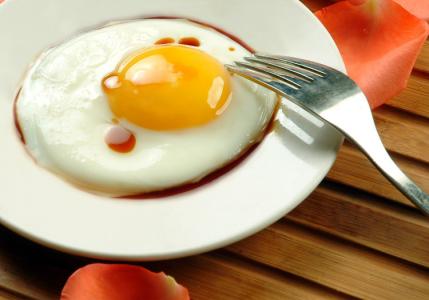 香椿炒鸡蛋的做法 29种鸡蛋的做法(2)
