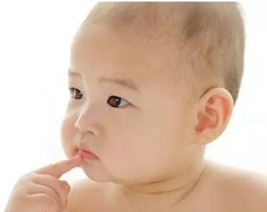 经常烂嘴角是什么原因 宝宝经常烂嘴角有哪些原因？