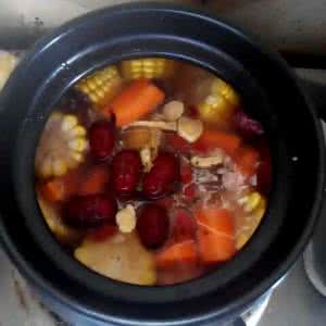 红萝卜煲汤的做法大全 红萝卜煲汤要如何做_红萝卜煲汤的做法步骤