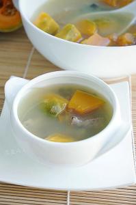 南瓜绿豆排骨汤 南瓜绿豆排骨汤要怎么做_南瓜绿豆排骨汤的做法