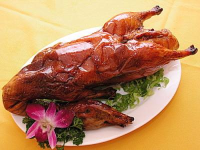 北京烤鸭的推广方式 烤鸭的烹饪方式3种