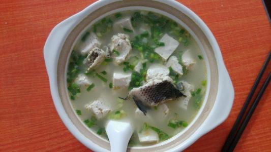 黑鱼豆腐汤的做法 好吃的黑鱼豆腐汤如何做_黑鱼豆腐汤的做法步骤