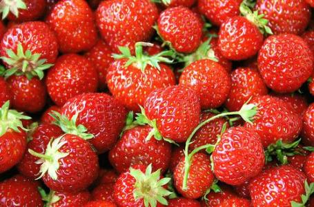 草莓 腹泻 草莓诱惑大 常腹泻的人少吃