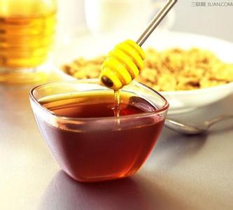 喝蜂蜜水能抑制胃酸吗 饭前一杯蜂蜜水抑制胃酸