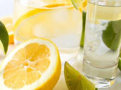 柠檬水功效与禁忌症 柠檬水功效与作用