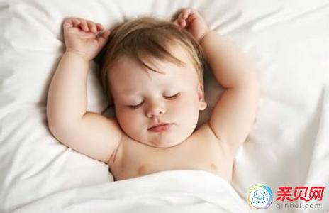 新生儿睡眠少怎么办 新生儿睡眠少该怎么办