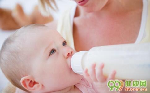 混养宝宝突然不吃奶粉 混合喂养的宝宝不吃奶粉怎么办