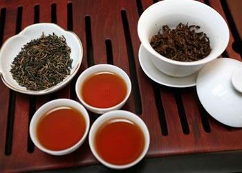 红茶的功效与作用禁忌 红茶和绿茶的区别