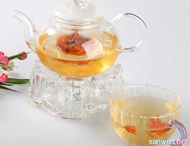 百合花茶的功效与禁忌 百合花茶的作用与功效及泡法