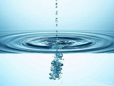 去离子水对皮肤的作用 去离子水和蒸馏水的区别