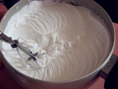 淡奶油怎么打发手动 淡奶油怎么打发