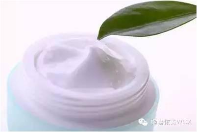 过期沐浴露的妙用 过期的沐浴露和化妆品妙用