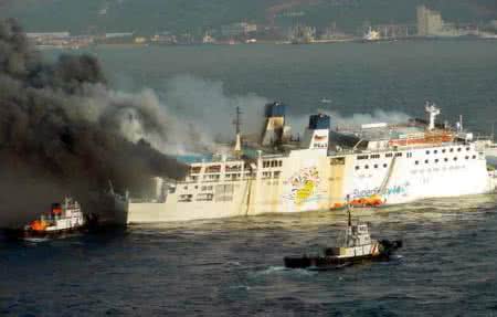 滚装客船的火灾有哪些 客船发生火灾怎么办