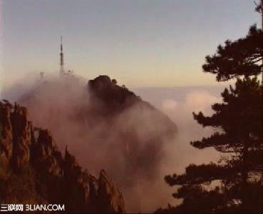 山上风景 登山旅游―秋天最美的风景在山上