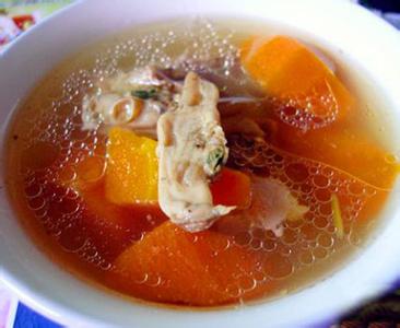 玉米红萝卜排骨汤 红萝卜炖排骨汤怎么做好吃_红萝卜炖排骨汤的做法