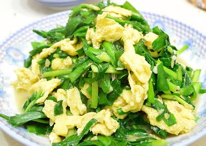 韭菜炒鸡蛋怎么做好吃 韭菜炒鸡蛋怎么做好吃 韭菜炒鸡蛋的做法