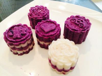 紫薯月饼的做法 紫薯月饼怎么做好吃_紫薯月饼的好吃做法