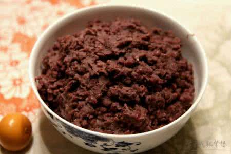 红豆沙的做法 红豆沙怎么制作才好吃 红豆沙的做法步骤详解