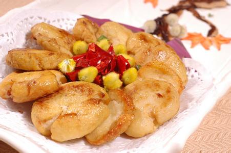 椒盐土豆饼的做法 椒盐土豆饼怎么做好吃 椒盐土豆饼的家常做法