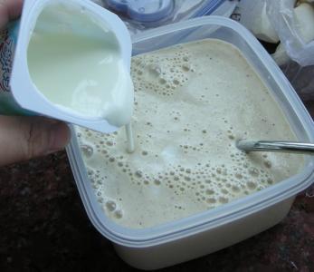 家常糖酥饼的制作方法 酸奶怎么制作才好吃 家常酸奶的制作方法