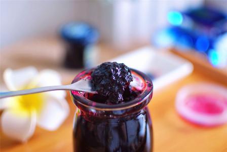 蓝莓果酱的做法 蓝莓果酱应该怎么做_蓝莓果酱的做法步骤