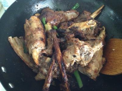 烤羊腿的腌制方法 羊腿烹饪方法(2)