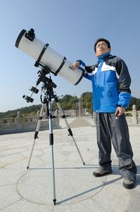 天文望远镜真实效果图 怎样选购天文望远镜