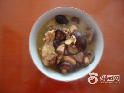 香菇炖鸡汤的做法 香菇炖鸡汤的好吃做法