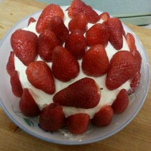 6寸草莓奶油蛋糕的做法 6寸草莓蛋糕的做法