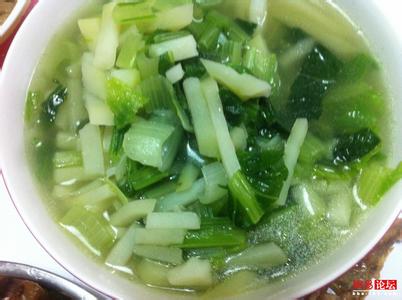 小白菜土豆汤的做法 怎么做小白菜土豆汤_小白菜土豆汤的做法推荐