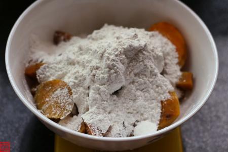 红薯糯米粉蒸糕的做法 红薯糯米粉蒸糕要怎么做_红薯糯米粉蒸糕的做法