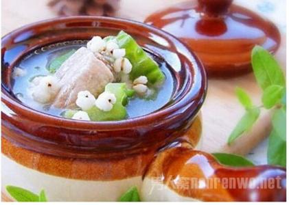 苦瓜排骨汤的做法 苦瓜排骨汤的好吃做法有哪些