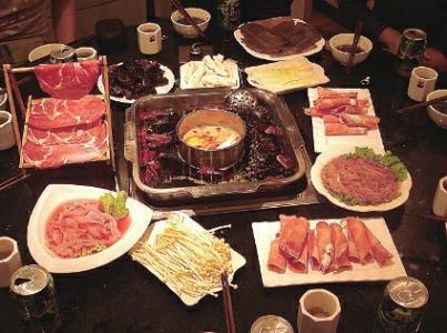 蜡笔小新吃火锅涮牛肉 吃火锅的涮菜顺序是什么