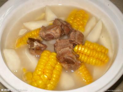 玉米炖排骨 排骨炖玉米汤要怎么做_排骨玉米汤的做法步骤