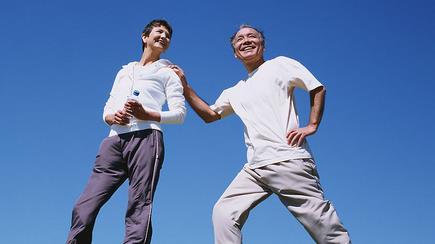 老年人锻炼注意事项 适合老年人锻炼的运动_老人运动要注意什么