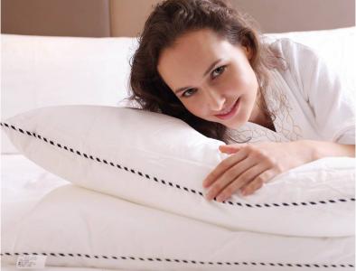 治疗失眠的枕头 怎样选择枕头来治疗失眠