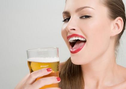 女人喝啤酒的好处 女人喝酒有哪些好处