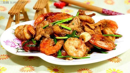 暖胃粥的做法 肉片炒虾的简单做法（暖胃）