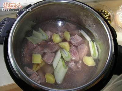 炖牛肉汤的家常做法 自制炖牛肉汤做法教程