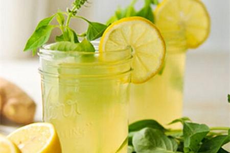 柠檬蜂蜜水的使用方法 柠檬蜂蜜水的作用